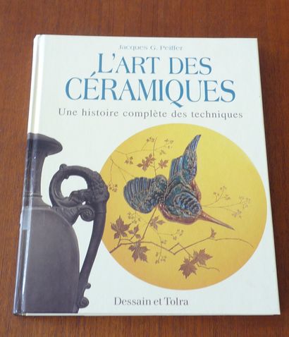 null ARTS AND TECHNIQUES. CERAMICS. Christine LAHAUSSOIS.

 ED. MASSIN.



THE ART...