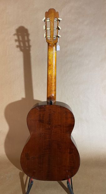 null Guitare classique SAKAZO NAKADE luthier, Tokyo japan, année 1961, N° dont elle...