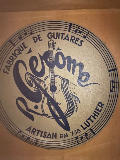 null Guitare classique de GEROME, Mirecourt, Circa 1980, étiquette originale

Bel...
