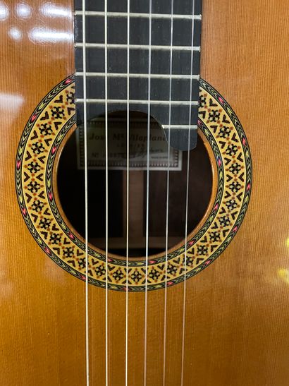 null Guitare classique de concert Alhambra José Vilaplana

Modèle artisan de la grande...