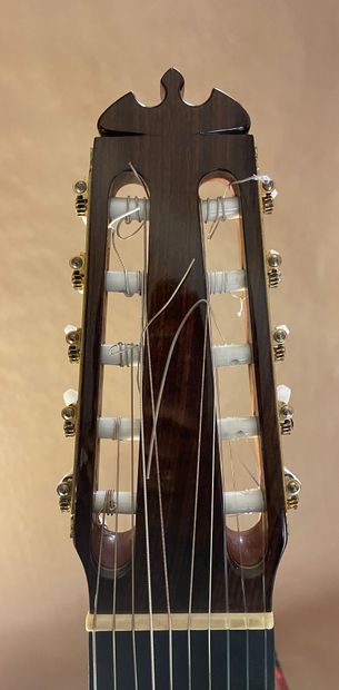 null Guitare decacordes de Batiste BOFI Luthier, de 1982, VALENCE dont elle porte...