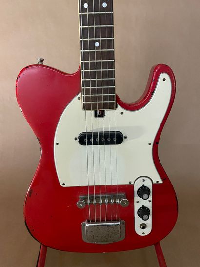 null Guitare éléctrique solidbody "telecaster" , made in japan c.1970

Housse