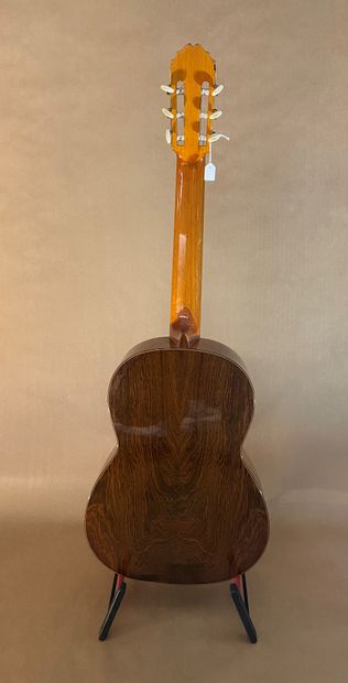 null Classical guitar by the famous Madrid luthier HERNANDEZ Y AGUADO N°115, year...