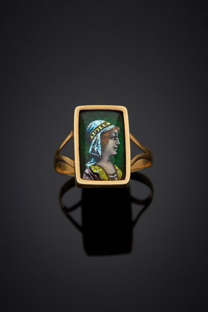 null MINARY 

Yellow gold (750‰) rectangular ring adorned with a painted enamel of...