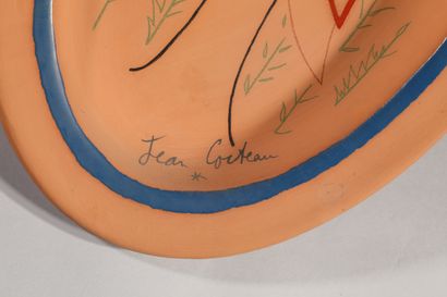 null Jean COCTEAU (1889 - 1963)

«Marianne», 1961

Plat ovale en terre rouge. Crayons...