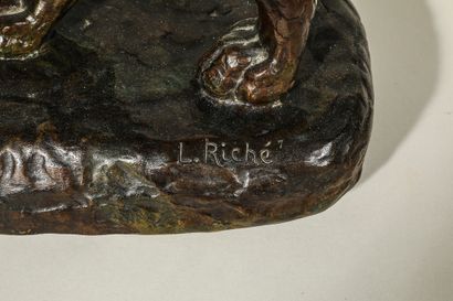 null Louis RICHE (1877-1949)

Lioness and lion

Sculpture proof in bronze with shaded...