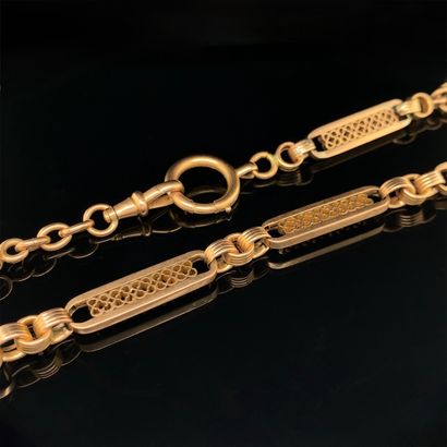 null Pink gold (750‰) GILETIERE CHAIN composed of seven pierced oblong links alternating...