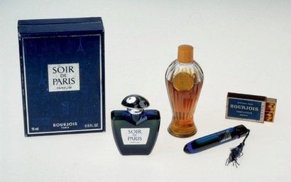 BOURJOIS «SOIR DE PARIS» Lot comprenant quatre pièces Flacon de parfum + coffret,...