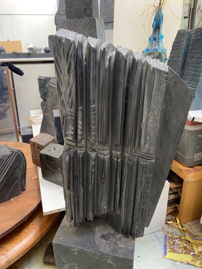 null Untitled

Slate sculpture

92 x 20 x 36 cm