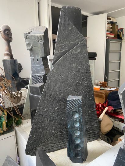 Untitled 
2 sculptures in slate 
93 x 51...