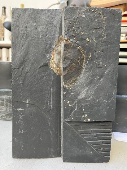 null 
Untitled

Slate plate with inlays
30 x 38 cm



ADDED Sculpture in slate and...