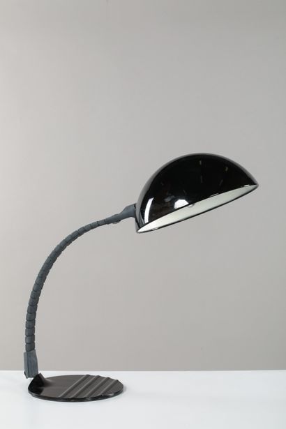 null #Lampe Design, Martinelli Luce

Piètement métal noir

Modèle 680