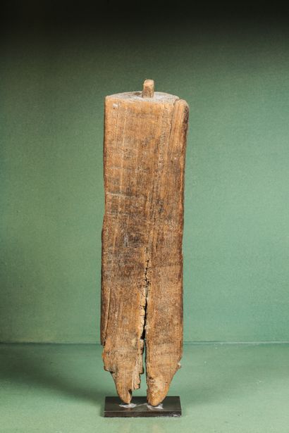 null Sculpture en bois 

Bois

Inde, Rajasthan, XIXe siècle. Hauteur 34 cm

Cette...