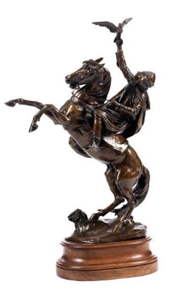 null #Ernest DUBOIS (1863-1931)

Le cavalier au Faucon

Sculpture, epreuve en bronze,...