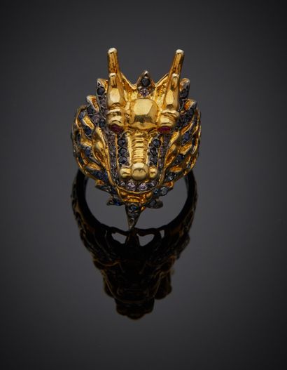 null Blackened silver and vermeil (925‰) openwork "dragon" ring, paved with pink...