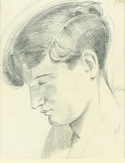 null Ecole française du XXème siècle

Portrait de garçon de profil

Crayon, 13x1...