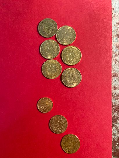 null Réunion de 9 monnaies



6 pièces de 10 francs or poids 19,25grs

2 pièces de...