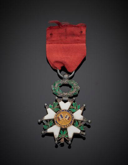 null Silver LEGION D'HONNEUR MEDAL (min. 800‰) openwork, decorated with blue and...