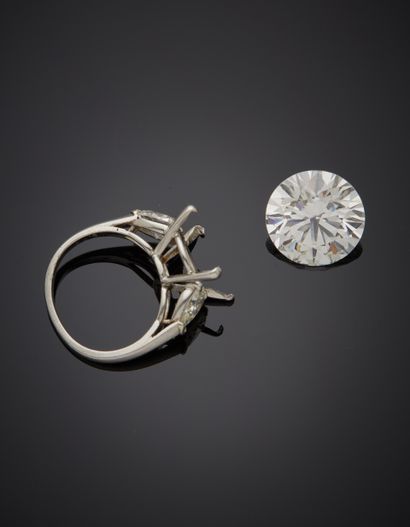 null VAN CLEEF & ARPELS
Platinum ring (min. 800‰) set with a brilliant-cut diamond...