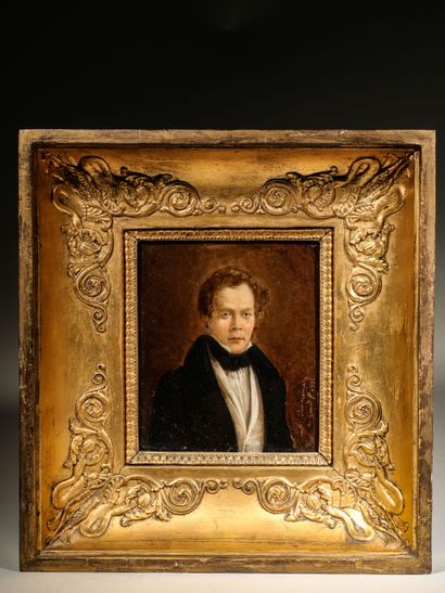 null Ecole française du XIXème siècle
Portrait d'homme en buste
Huile sur panneau...