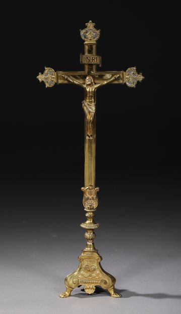 null Christ on the cross in gilded metal
Height 60 cm