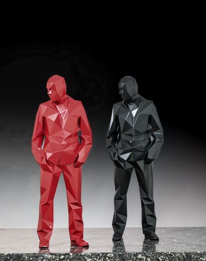 null Homme debout
2 sculptures en résine rouge et résine noire
Hauteur : 40 cm