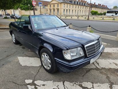 null MERCEDES E200 CABRIOLET
(French papers)
- 2L, 140 hp
- year 13/04/1995
- 1st...