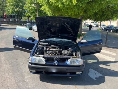 null RENAULT 19 CABRIOLET
(French Papers)
- 1L8, 95 hp 
- 1st MEC 01/04/1993
- 87,834...