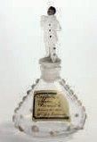 DUBARRY JULIEN VIARD «FLACON PIERROT» Flacon en verre soufflé incolore, décor perlé...