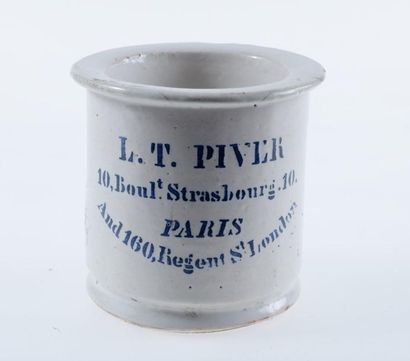 L.T. PIVER Pot à cosmétique, en grès émaillé, 1ère période. Titré «L.T. PIVER» et...
