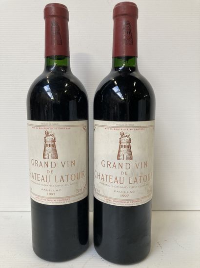 null 2 bottles GRAND VIN DE CHÂTEAU LATOUR Pauillac 1er GCC 1997 75cl