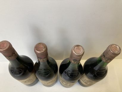 null 2 bottles CHÂTEAU HAUT BRION Graves Blanc 1966 75cl E.T. 1xB.E. 1xM.E.
2 bottles...