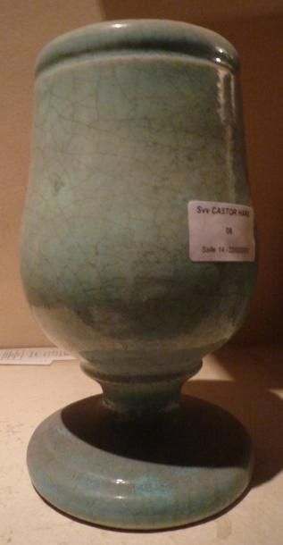 PAUL BONIFAS (1893-1967) Vase sur piédouche en céramique craquelé turquoise Signé...