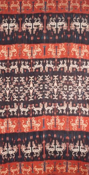 null Deux superbes textiles ikatés de Sumba. Tissu d'épaule kain hinggi en ikat de...