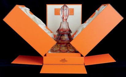 HERMES CRISTALLERIE DE SAINT LOUIS «L'eau d'Hermès» Flacon en cristal overlay rouge,...