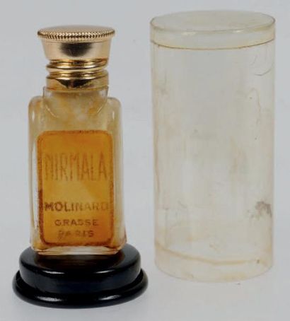 Molinard «Nirmala» Flacon miniature en verre, Etiquette titrée. Dans son coffret...