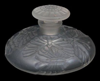 René LALIQUE L.T. PIVER «MISTI» Flacon en verre soufflé-moulé, panse de forme circulaire,...