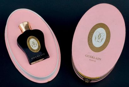 Guerlain «CHANT D'ARÔMES» Miniature en verre opaque noir modèle lyre, étiquette blanche...