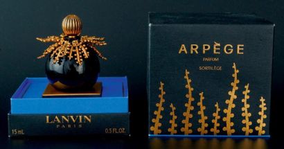 LANVIN «ARPÈGE» ÉDITION «SORTILÈGE» Flacon en verre opaque modèle boule noire, édition...