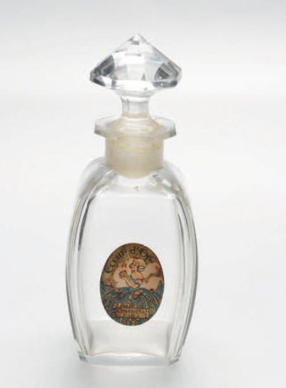 ONIRON «COEUR D'OR» Flacon en cristal de Baccarat, modèle carafon. Bouchon pointu...