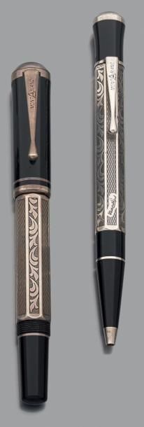 MONTBLANC PARURE, modèle «Marcel Proust», comprenant un STYLO PLUME et un STYLO A...