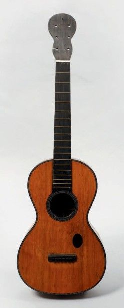 null Guitare romantique portant une marque au fer AUBRY MAIRE A MIRECOURT, c. 1830...