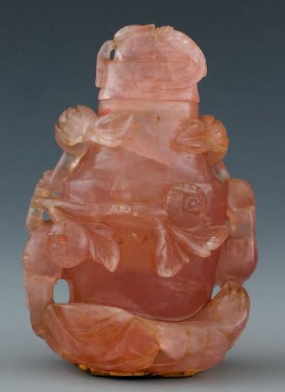 null Brûle parfum en quartz rose à décor de phoenix et de fleurs H: 15 cm