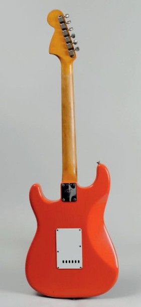 null Guitare électrique solidbody de marque FENDER modèle Stratocaster de 1966 n°...