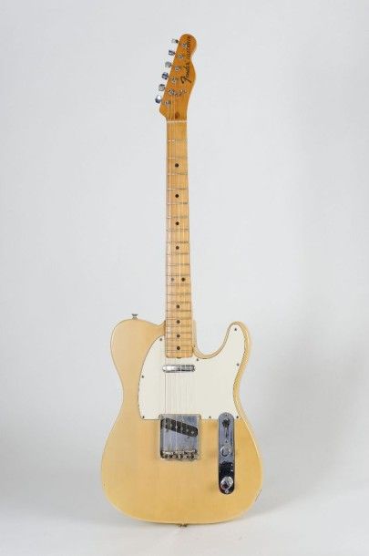 null Guitare électrique Solidbody de marque Fender modèle Telecaster n° 623495 de...