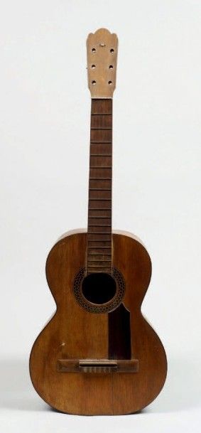 null Guitare espagnole de Benito FERRER, Granada 1901
Fond et eclisses en cyprès,...