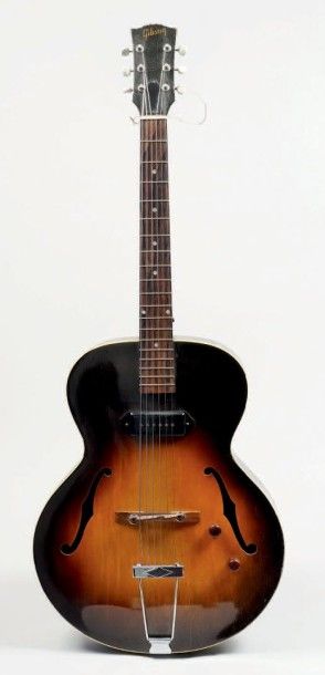 null Guitare électrique de marque GIBSON modèle Es-125 de 1951, n° de série 8334...