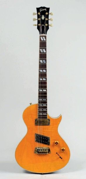 null Guitare électrique de marque GIBSON modèle Nighthawk, de 1993 n° de série 93483414
Finition...