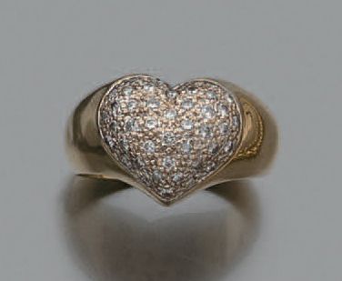 null BAGUE «coeur» en or jaune et or gris (750 millièmes) pavé de diamants taille...
