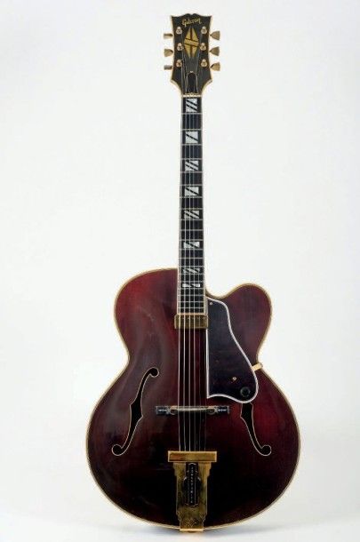 null Guitare électrique Archtop de marque GIBSON modèle Johnny
Smith de 1973, n°...